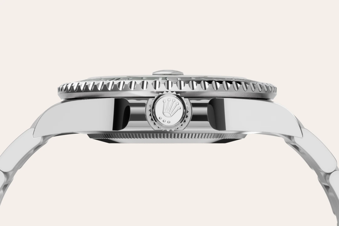 m126720vtnr-0001--190 -Imported from http://www.thehourglass.com/wp-content/uploads/sites/15/2018/06/PP2.jpg