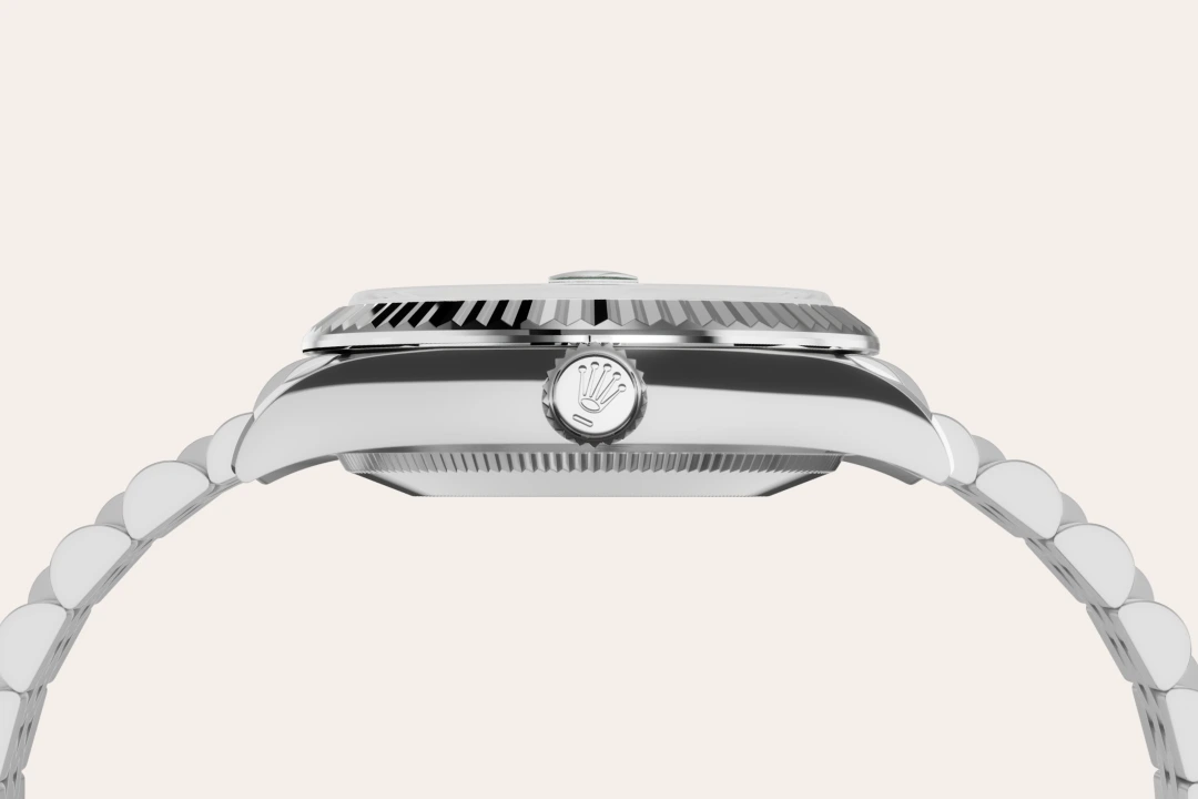 m278274-0006--060 -Imported from http://www.thehourglass.com/wp-content/uploads/sites/15/2018/06/PP2.jpg
