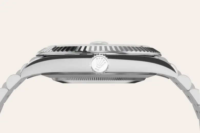 m126334-0006--060 -Imported from http://www.thehourglass.com/wp-content/uploads/sites/15/2018/06/PP2.jpg