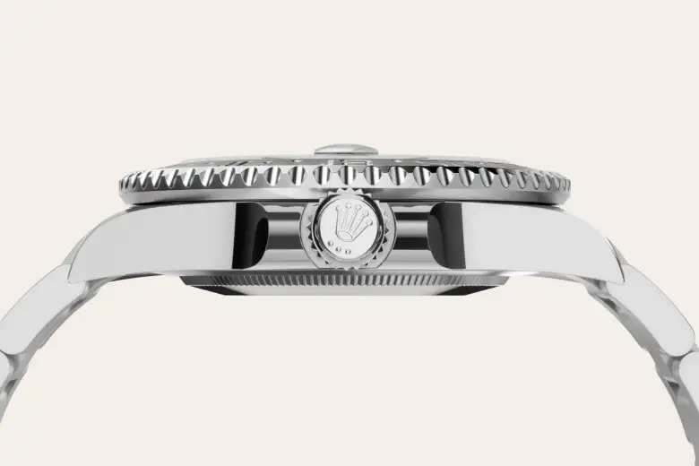 m126720vtnr-0001--190 -Imported from http://www.thehourglass.com/wp-content/uploads/sites/15/2018/06/PP2.jpg
