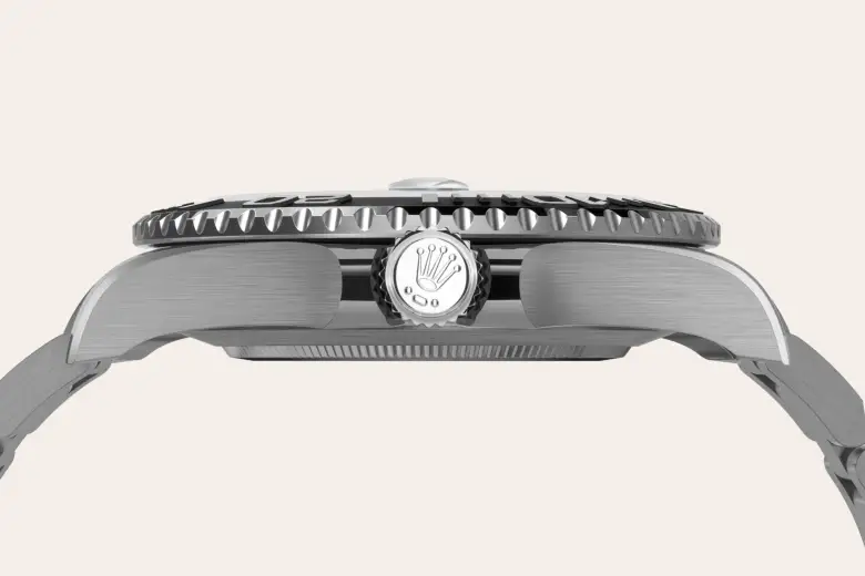 m226627-0001--060 -Imported from http://www.thehourglass.com/wp-content/uploads/sites/15/2018/06/PP2.jpg