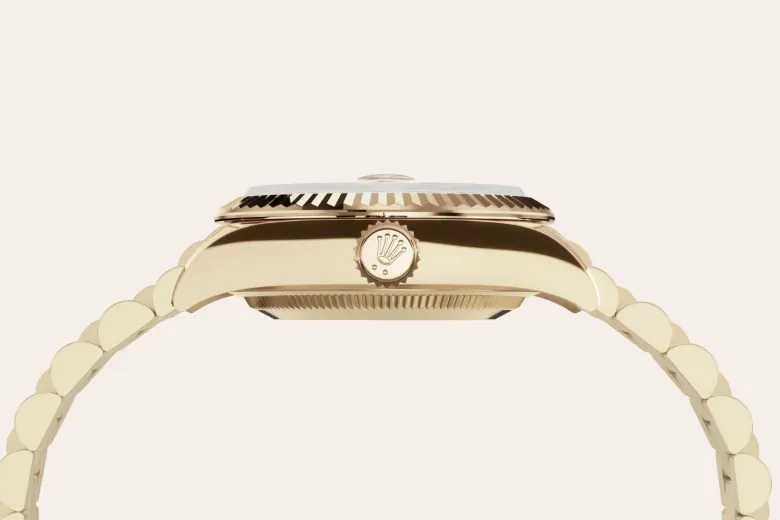 m279178-0017--060 -Imported from http://www.thehourglass.com/wp-content/uploads/sites/15/2018/06/PP2.jpg