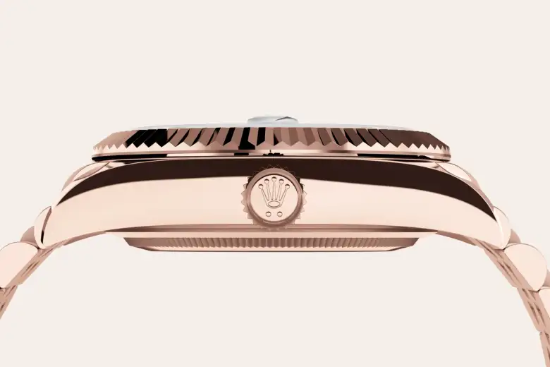 m336935-0008--060 -Imported from http://www.thehourglass.com/wp-content/uploads/sites/15/2018/06/PP2.jpg