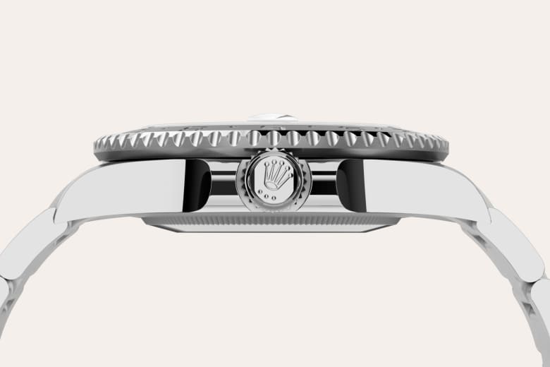 m126710grnr-0004_material -Imported from http://www.thehourglass.com/wp-content/uploads/sites/15/2018/06/PP2.jpg