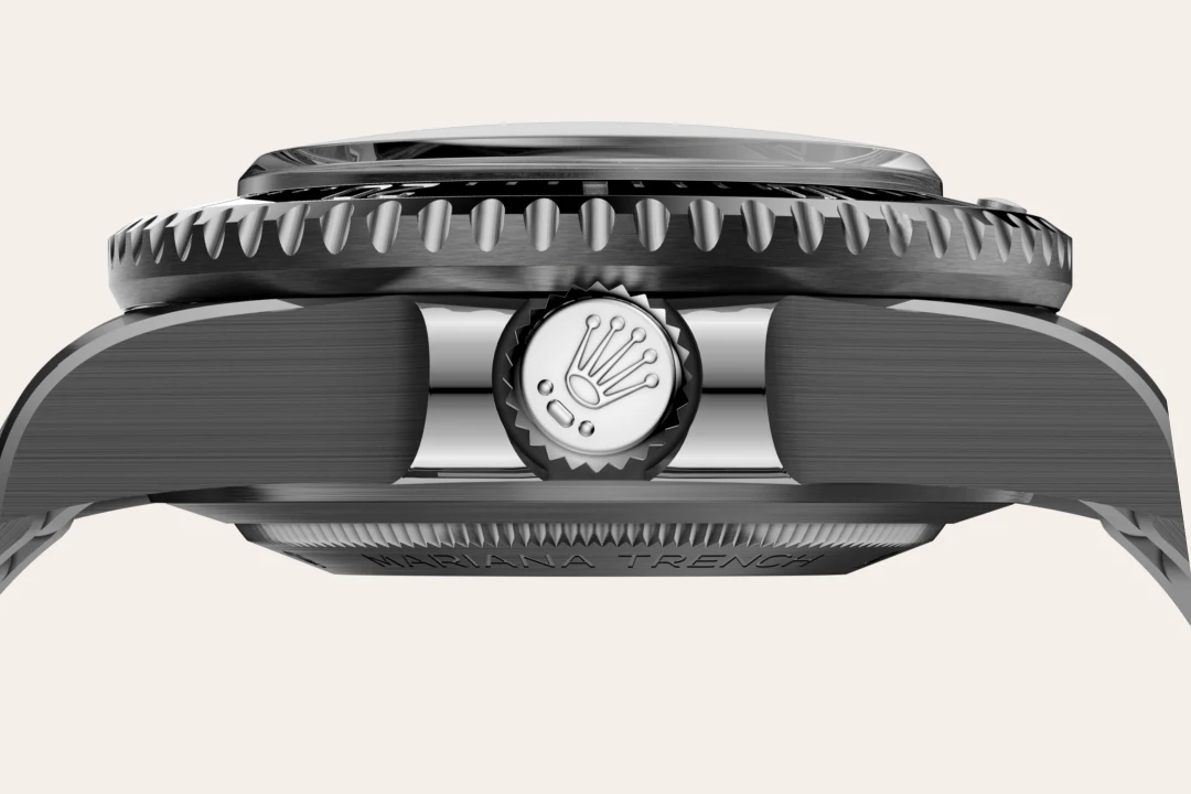 m126067-0002--060 -Imported from http://www.thehourglass.com/wp-content/uploads/sites/15/2018/06/PP2.jpg