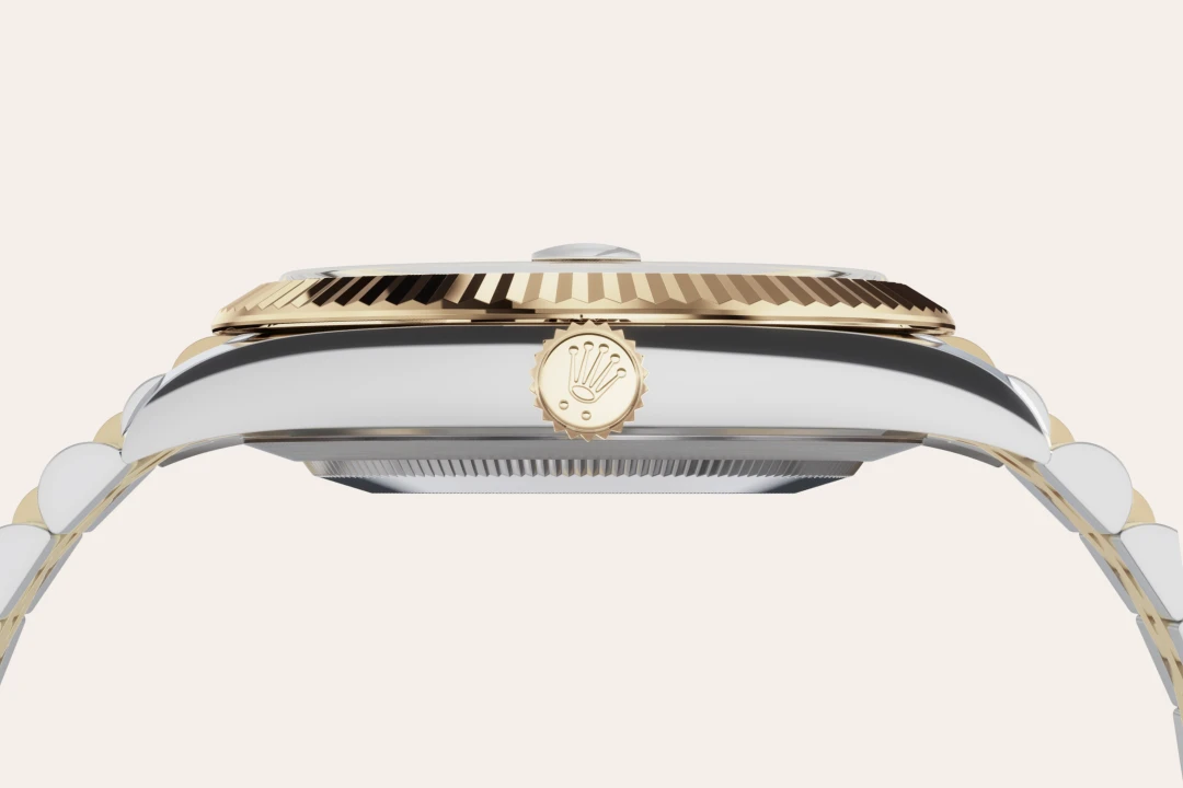 m126333-0010--060 -Imported from http://www.thehourglass.com/wp-content/uploads/sites/15/2018/06/PP2.jpg