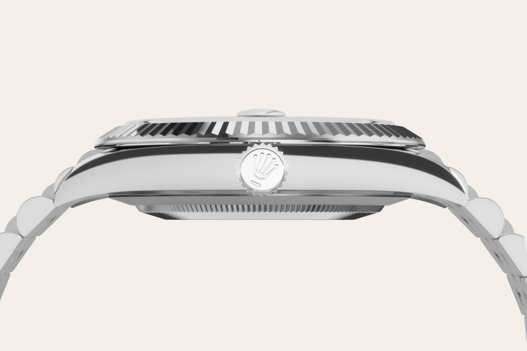 m126334-0002--060 -Imported from http://www.thehourglass.com/wp-content/uploads/sites/15/2018/06/PP2.jpg
