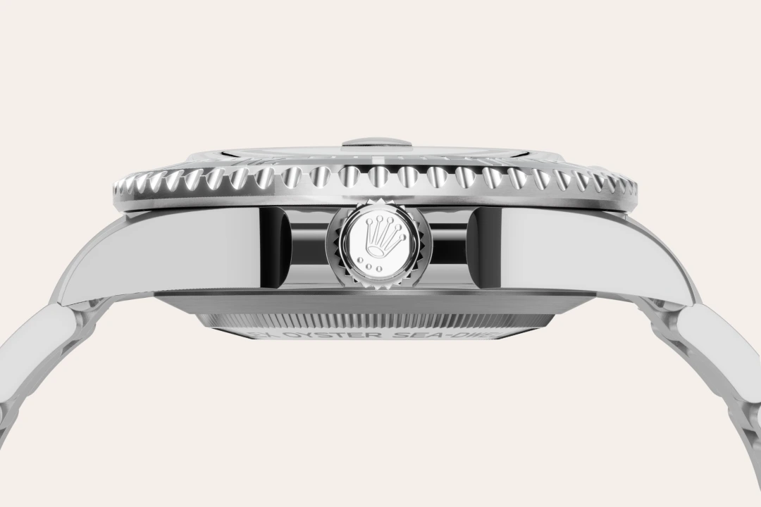 m126600-0002--060 -Imported from http://www.thehourglass.com/wp-content/uploads/sites/15/2018/06/PP2.jpg