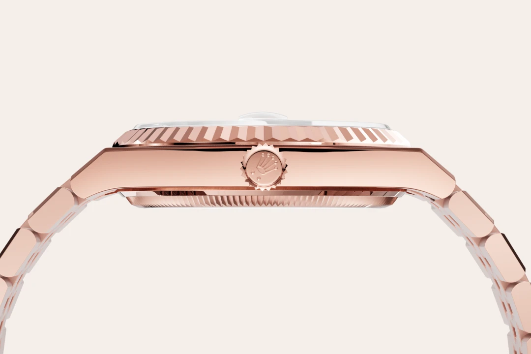m127235-0001--060 -Imported from http://www.thehourglass.com/wp-content/uploads/sites/15/2018/06/PP2.jpg