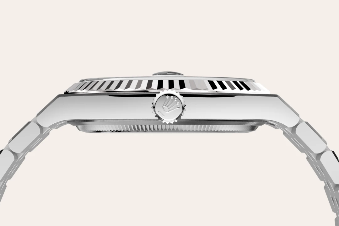 m127334-0001--060 -Imported from http://www.thehourglass.com/wp-content/uploads/sites/15/2018/06/PP2.jpg
