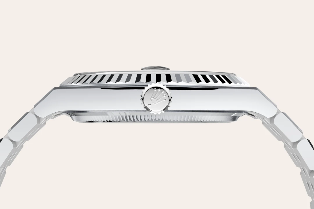m127336-0001--060 -Imported from http://www.thehourglass.com/wp-content/uploads/sites/15/2018/06/PP2.jpg
