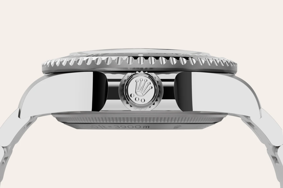 m136660-0005--060 -Imported from http://www.thehourglass.com/wp-content/uploads/sites/15/2018/06/PP2.jpg