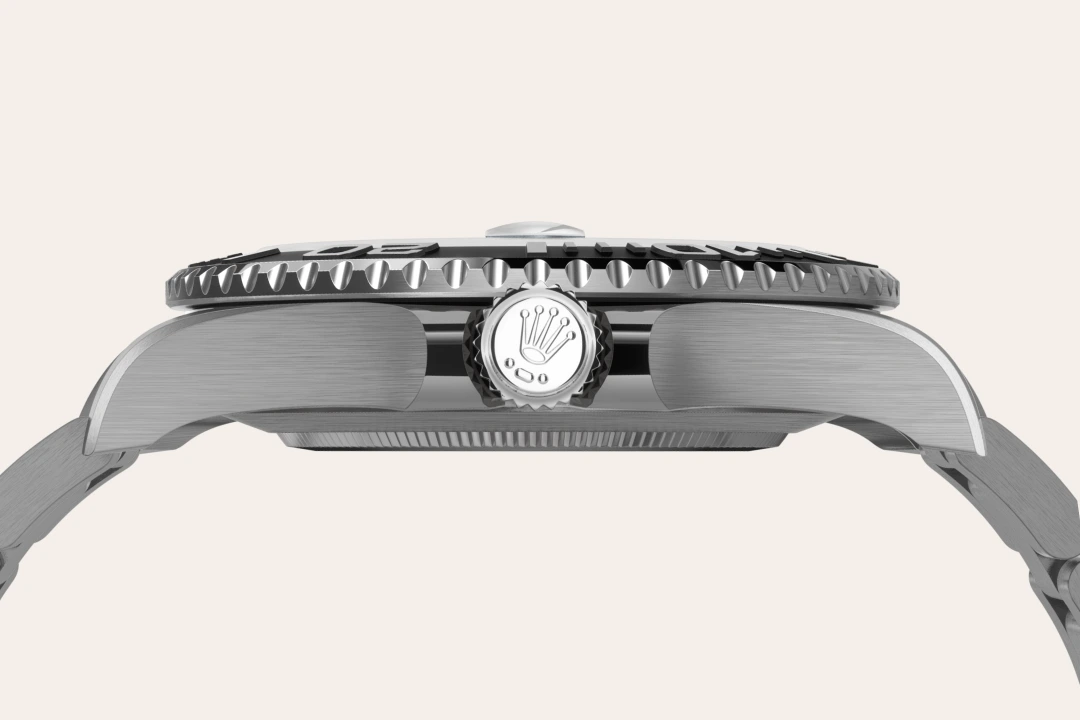 m226627-0001--060 -Imported from http://www.thehourglass.com/wp-content/uploads/sites/15/2018/06/PP2.jpg