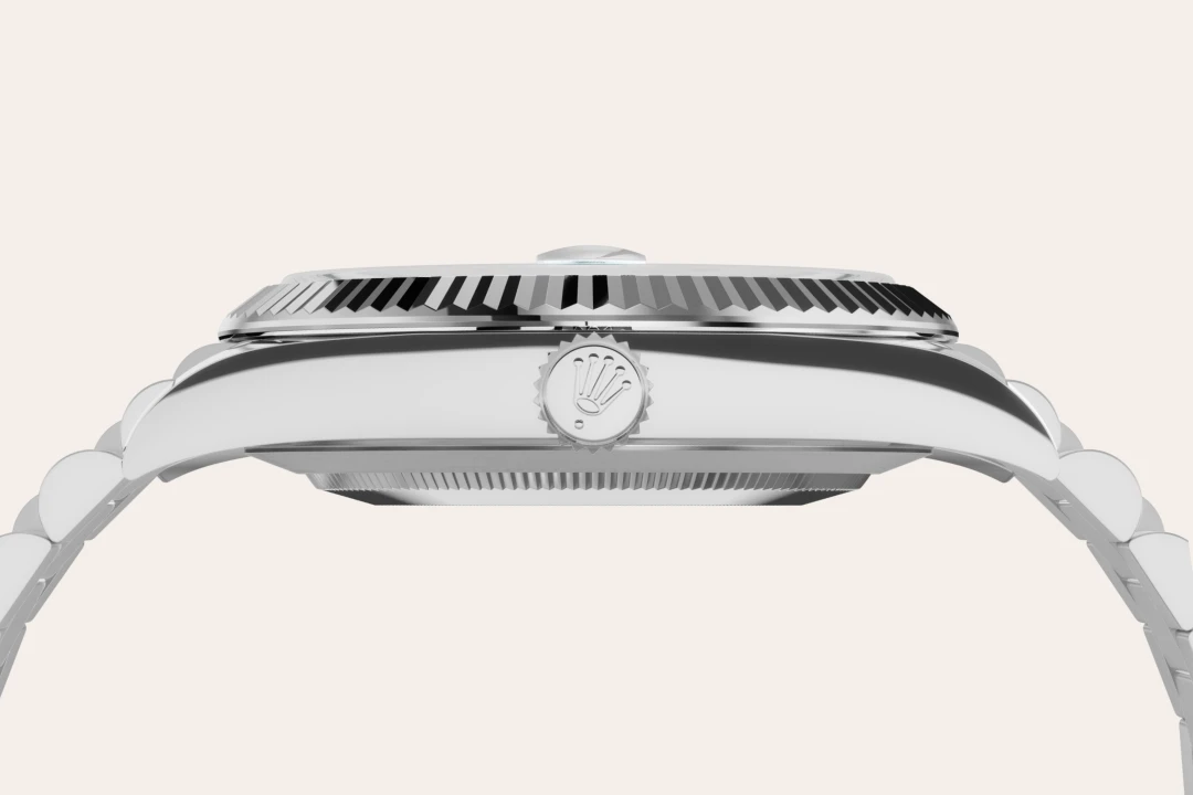 m228236-0010--060 -Imported from http://www.thehourglass.com/wp-content/uploads/sites/15/2018/06/PP2.jpg