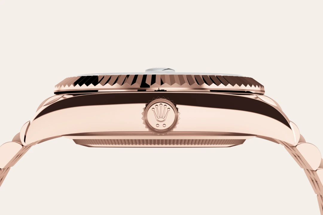 m336935-0008--060 -Imported from http://www.thehourglass.com/wp-content/uploads/sites/15/2018/06/PP2.jpg