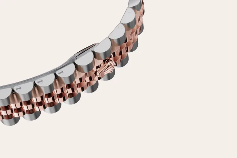 anim-bracelet-material-portrait-278241-63361--0104 -Imported from http://www.thehourglass.com/wp-content/uploads/sites/15/2018/06/PP2.jpg