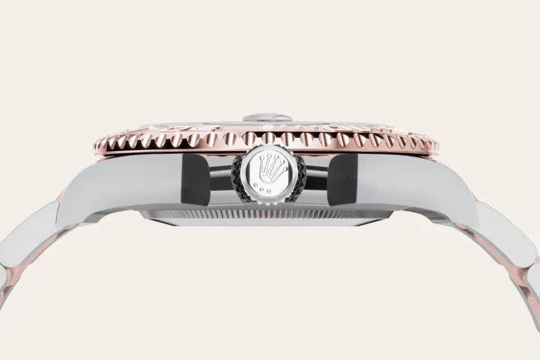 m126621-0002--060 -Imported from http://www.thehourglass.com/wp-content/uploads/sites/15/2018/06/PP2.jpg