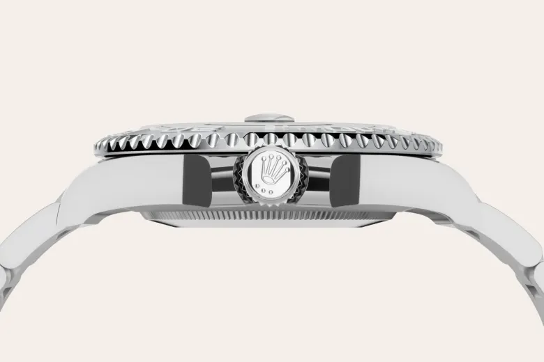 m126622-0001--060 -Imported from http://www.thehourglass.com/wp-content/uploads/sites/15/2018/06/PP2.jpg