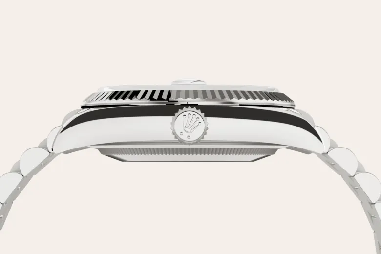 m128239-0005--060 -Imported from http://www.thehourglass.com/wp-content/uploads/sites/15/2018/06/PP2.jpg