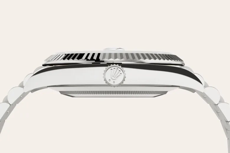 m228239-0033--060 -Imported from http://www.thehourglass.com/wp-content/uploads/sites/15/2018/06/PP2.jpg