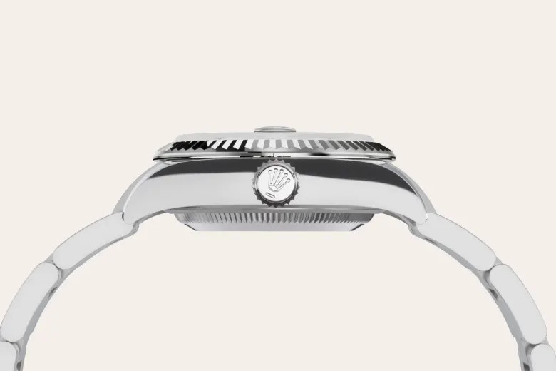 m279174-0020--060 -Imported from http://www.thehourglass.com/wp-content/uploads/sites/15/2018/06/PP2.jpg