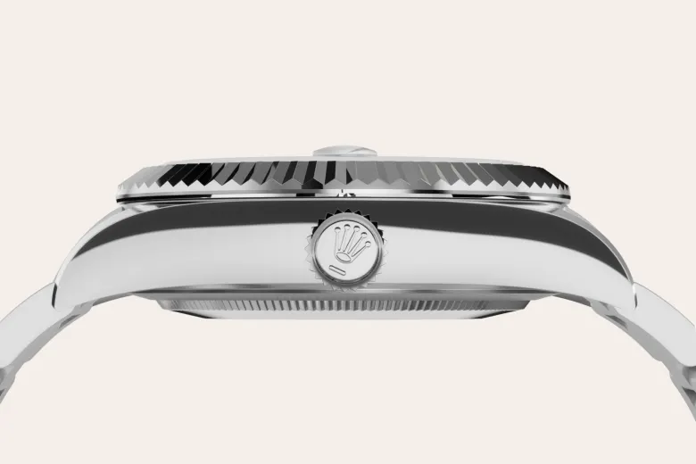 m336934-0001--060 -Imported from http://www.thehourglass.com/wp-content/uploads/sites/15/2018/06/PP2.jpg